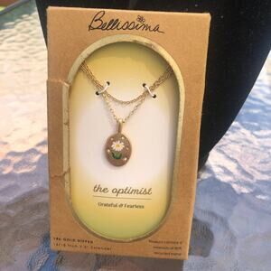 Bellisima Uno 14k Gold Dipped "Optimist" Flower Necklace